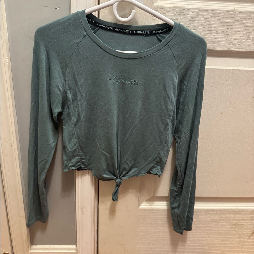 Alphalete Aspire Signature Tie Crop